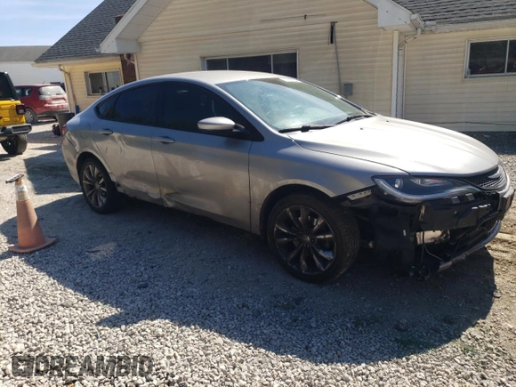 2015 Chrysler 200 S with VIN 1C3CCCBB6FN620517, listed as a Copart auction lot 70139224 with 117,414 mi miles and Salvage Title. Bid and sale history available at DreamBid. Image 4.