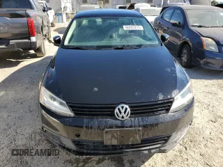 2014 Volkswagen Jetta SE with VIN 3VWD07AJ3EM438417, listed as a Copart auction lot 66203215 with 160,121 mi miles and Clean title. Bid and sale history available at DreamBid. Image 5.