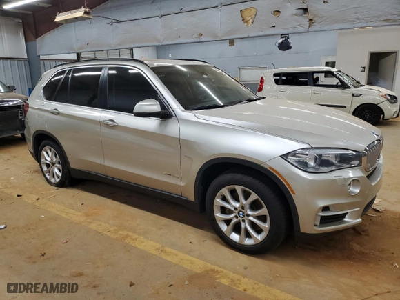 2016 BMW X5 eDrive xDrive40e with VIN 5UXKT0C53G0S79329, listed as a Copart auction lot 44680215 with NaN miles and Clean Title. Bid and sale history available at carsss.com. Image 4.
