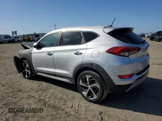 2017 Hyundai Tucson Sport z VIN KM8J33A26HU469865, wystawiony jako Copart lot #52766315 z przebiegiem 82 893 mil mil oraz Szkoda całkowita • Salvage title. Historia ofert i sprzedaży dostępna na DreamBid. Obrazek 2.