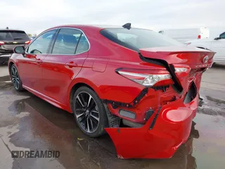 2019 Toyota Camry XSE with VIN 4T1B61HK0KU233466, listed as a IAAI auction lot 41035953 with 122,384 mi miles. Bid and sale history available at carsss.com. Image 3.