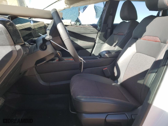 2025 Nissan Kicks SR with VIN 3N8AP6DA0SL318488, listed as a Copart auction lot 88767895 with 1,435 mi miles and Salvage Title. Bid and sale history available at carsss.com. Image 7.