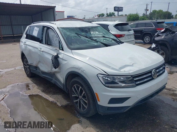2018 Volkswagen Tiguan SEL with VIN 3VV2B7AX3JM199908, listed as a IAAI auction lot 42498185 with 58,540 mi miles and . Bid and sale history available at DreamBid. Image 1.