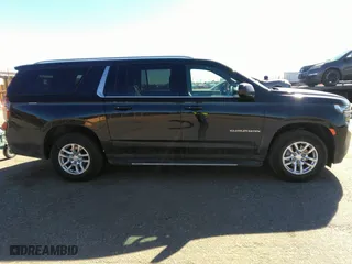 2024 Chevrolet Suburban LT with VIN 1GNSKCKD2RR233821, listed as a IAAI auction lot 41686836 with 27,932 mi miles. Bid and sale history available at carsss.com. Image 13.