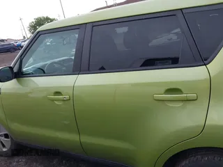 2016 Kia Soul z VIN KNDJN2A22G7861280, wystawiony jako IAAI lot #42451510 z przebiegiem 154 433 mil mil oraz . Historia ofert i sprzedaży dostępna na DreamBid. Obrazek 14.