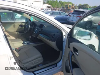 2015 Acura RDX with VIN 5J8TB4H35FL014658, listed as a IAAI auction lot 42034673 with 1 mi miles. Bid and sale history available at carsss.com. Image 5.