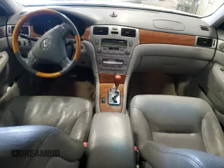 2005 Lexus ES 330 with VIN JTHBA30G055080767, listed as a Copart auction lot 52017615 with 111,947 mi miles and Non Repairable. Bid and sale history available at carsss.com. Image 8.