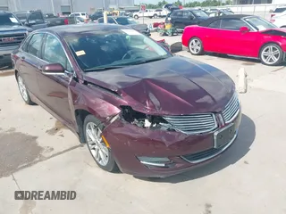 2013 Lincoln MKZ z VIN 3LN6L2GK2DR808761, wystawiony jako IAAI lot #42562086 z przebiegiem 124 087 mil mil oraz . Historia ofert i sprzedaży dostępna na DreamBid. Obrazek 6.