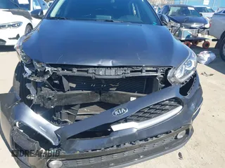 2021 Kia Forte LXS with VIN 3KPF24AD7ME370176, listed as a IAAI auction lot 41762420 with 24,458 mi miles. Bid and sale history available at carsss.com. Image 6.