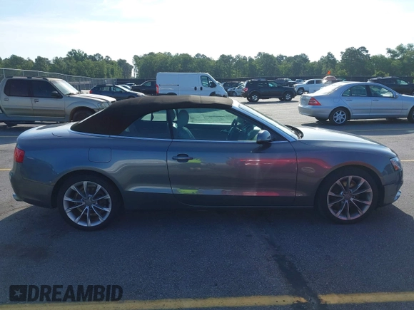 2013 Audi A5 Premium Plus z VIN WAULFAFH5DN009944, wystawiony jako IAAI lot #42508314 z przebiegiem 233 593 mil mil oraz . Historia ofert i sprzedaży dostępna na DreamBid. Obrazek 13.