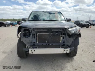 2019 Toyota 4Runner SR5 with VIN JTEZU5JR1K5194660, listed as a Copart auction lot 49839905 with 75,069 mi miles and Clean Title. Bid and sale history available at carsss.com. Image 5.