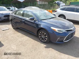 2016 Toyota Avalon Limited z VIN 4T1BK1EB1GU236206, wystawiony jako IAAI lot #42226084 z przebiegiem 179 263 mil mil oraz . Historia ofert i sprzedaży dostępna na DreamBid. Obrazek 1.