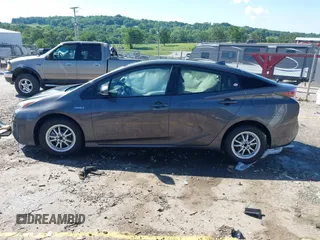2017 Toyota Prius Two z VIN JTDKARFU8H3539934, wystawiony jako IAAI lot #42295188 z przebiegiem 92 157 mil mil oraz . Historia ofert i sprzedaży dostępna na DreamBid. Obrazek 14.