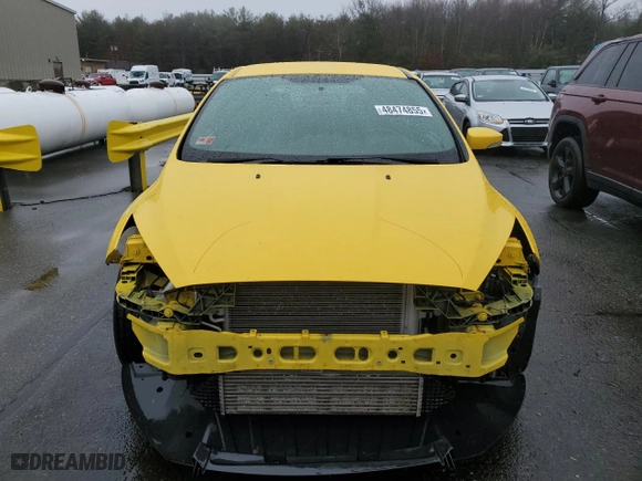2017 Ford Focus ST with VIN 1FADP3L96HL220624, listed as a Copart auction lot 48474855 with 130,689 mi miles and Salvage Title. Bid and sale history available at carsss.com. Image 5.