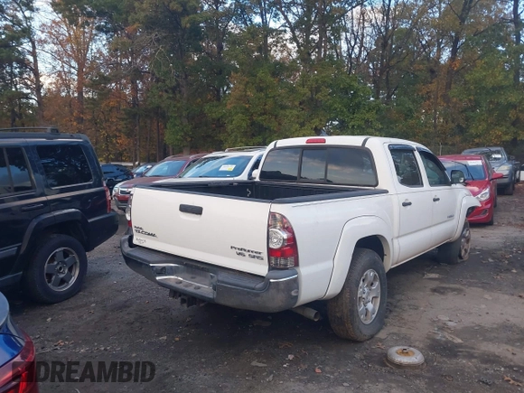 2014 Toyota Tacoma PreRunner with VIN 3TMJU4GN3EM162405, listed as a IAAI auction lot 40807077 with 103,298 mi miles. Bid and sale history available at carsss.com. Image 4.