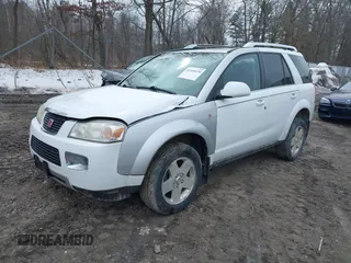 2007 Saturn VUE V6 z VIN 5GZCZ63407S834299, wystawiony jako IAAI lot #41559234 z przebiegiem 79 278 mil mil oraz . Historia ofert i sprzedaży dostępna na DreamBid. Obrazek 2.