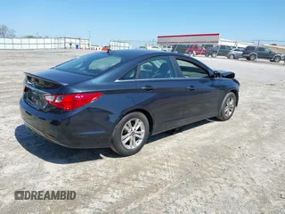2013 Hyundai Sonata GLS with VIN 5NPEB4AC5DH575705, listed as a IAAI auction lot 41992709 with 181,331 mi miles and . Bid and sale history available at carsss.com. Image 4.