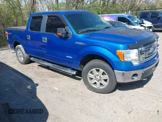2013 Ford F-150 XL with VIN 1FTFW1ET4DFD24881, listed as a IAAI auction lot 41994564 with 174,674 mi miles. Bid and sale history available at carsss.com. Image 1.
