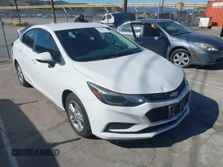 2017 Chevrolet Cruze LT with VIN 1G1BE5SM9H7277961, listed as a IAAI auction lot 41871114 with 69,495 mi miles and . Bid and sale history available at DreamBid. Image 1.