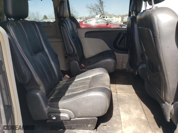 2011 Chrysler Town & Country Touring-L with VIN 2A4RR8DG3BR702240, listed as a Copart auction lot 49045325 with 223,620 mi miles and Salvage Title. Bid and sale history available at carsss.com. Image 11.