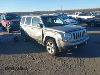 2016 Jeep Patriot Sport с VIN 1C4NJPBA5GD738350, выставлен на аукционе IAAI как лот 41326611 с пробегом 131 045 миль миль и . История ставок и продаж доступна на DreamBid. Изображение 1.