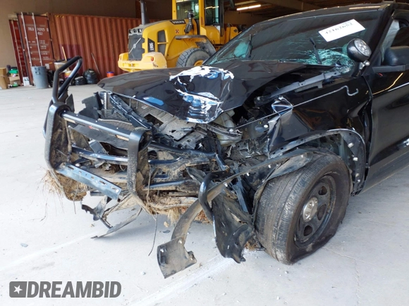 2021 Ford Police Interceptor Utility z VIN 1FM5K8AB8MGB61624, wystawiony jako IAAI lot #42162652 z przebiegiem 100 231 mil mil oraz . Historia ofert i sprzedaży dostępna na DreamBid. Obrazek 6.