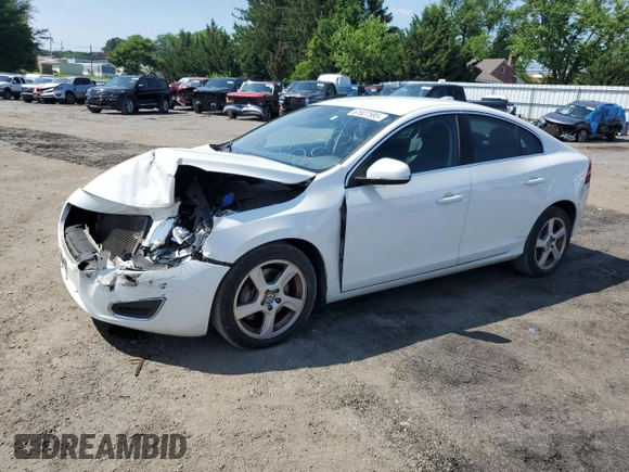 2013 Volvo S60 T5 Premier with VIN YV1612FS5D1228372, listed as a Copart auction lot 61927585 with 98,451 mi miles and Salvage title. Bid and sale history available at DreamBid. Image 1.
