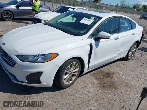 2020 Ford Fusion SE with VIN 3FA6P0HDXLR104549, listed as a IAAI auction lot 41790043 with 31,368 mi miles. Bid and sale history available at carsss.com. Image 17.