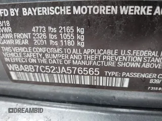 2018 BMW 3 Series 340i xDrive z VIN WBA8B7C52JA576565, wystawiony jako IAAI lot #42187346 z przebiegiem 59 429 mil mil oraz . Historia ofert i sprzedaży dostępna na DreamBid. Obrazek 9.