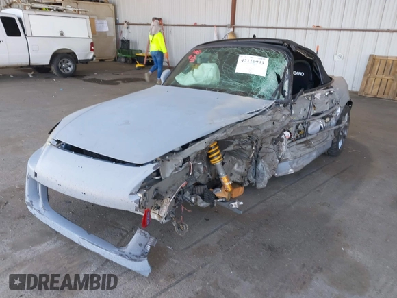 2002 Honda S2000 with VIN JHMAP11432T008634, listed as a IAAI auction lot 42110993 with Not Provided miles and . Bid and sale history available at DreamBid. Image 6.