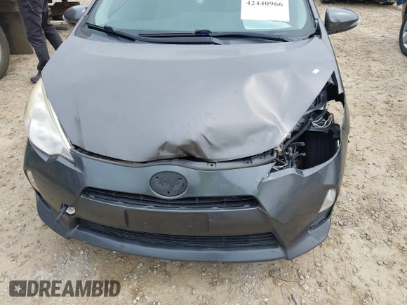 2014 Toyota Prius One z VIN JTDKDTB33E1084788, wystawiony jako IAAI lot #42440966 z przebiegiem 304 181 mil mil oraz . Historia ofert i sprzedaży dostępna na DreamBid. Obrazek 17.