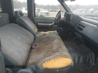 1994 GMC Sierra 1500 with VIN 1GTEC19K6RE515043, listed as a Copart auction lot 88639065 with 370,611 mi miles and Salvage Title. Bid and sale history available at DreamBid. Image 7.