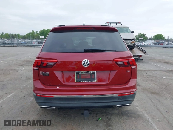 2018 Volkswagen Tiguan SEL with VIN 3VV3B7AXXJM086672, listed as a IAAI auction lot 42006533 with 90,511 mi miles and . Bid and sale history available at DreamBid. Image 16.