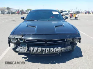2016 Dodge Challenger SXT Plus z VIN 2C3CDZAG4GH184435, wystawiony jako IAAI lot #42162973 z przebiegiem 168 495 mil mil oraz . Historia ofert i sprzedaży dostępna na DreamBid. Obrazek 12.