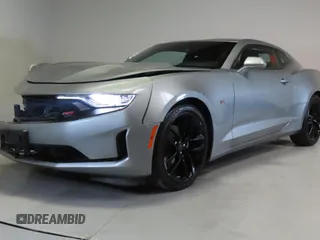 2023 Chevrolet Camaro 1LT z VIN 1G1FA1RS8P0159207, wystawiony jako Copart lot #55298015 z przebiegiem 11 987 mil mil oraz Szkoda całkowita • Salvage title. Historia ofert i sprzedaży dostępna na DreamBid. Obrazek 2.