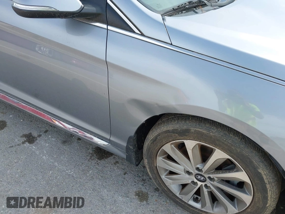 2016 Hyundai Sonata Sport with VIN 5NPE34AF7GH431794, listed as a IAAI auction lot 41838871 with 117,833 mi miles and . Bid and sale history available at DreamBid. Image 6.