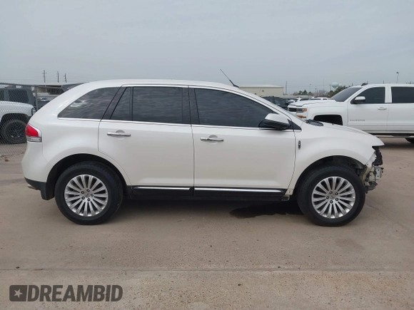 2012 Lincoln MKX with VIN 2LMDJ6JK8CBL01555, listed as a IAAI auction lot 41723407 with 111,370 mi miles. Bid and sale history available at carsss.com. Image 14.