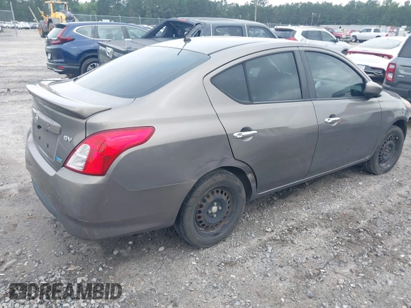 2016 Nissan Versa S Plus с VIN 3N1CN7AP3GL814792, выставлен на аукционе IAAI как лот 42352944 с пробегом 220 000 миль миль и . История ставок и продаж доступна на DreamBid. Изображение 4.
