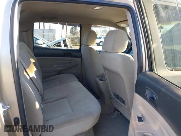 2005 Toyota Tacoma PreRunner with VIN 3TMKU72N55M003169, listed as a IAAI auction lot 41337937 with 142,474 mi miles. Bid and sale history available at carsss.com. Image 8.