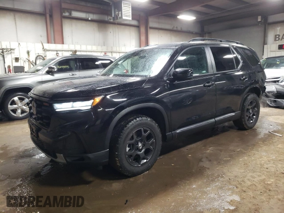 2025 Honda Pilot TrailSport with VIN 5FNYG1H64SB020320, listed as a Copart auction lot 46643125 with 12,517 mi miles and Salvage Title. Bid and sale history available at carsss.com. Image 1.