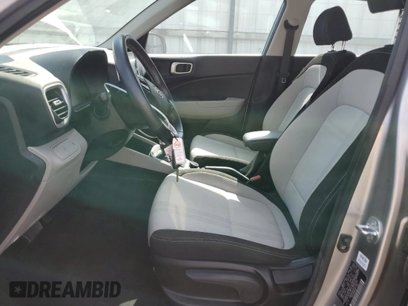 2023 Hyundai Venue SEL с VIN KMHRC8A39PU250048, выставлен на аукционе Copart как лот 53233675 с пробегом 24 537 миль миль и Списание • Salvage title. История ставок и продаж доступна на DreamBid. Изображение 7.