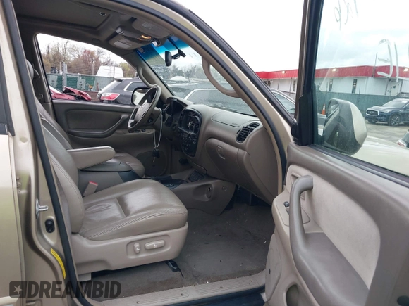 2006 Toyota Sequoia SR5 with VIN 5TDBT44A36S259629, listed as a IAAI auction lot 41887926 with 170,072 mi miles and . Bid and sale history available at DreamBid. Image 5.