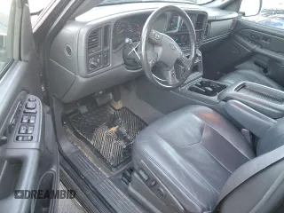 2004 Chevrolet Avalanche with VIN 3GNEC12T14G304781, listed as a Copart auction lot 50248065 with 273,046 mi miles and Non repairable. Bid and sale history available at DreamBid. Image 8.
