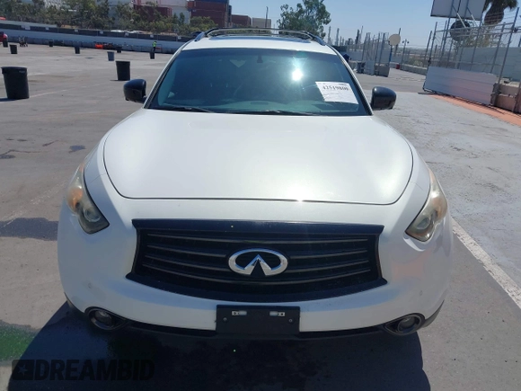 2016 Infiniti QX70 with VIN JN8CS1MW1GM750798, listed as a IAAI auction lot 42519800 with 139,940 mi miles and . Bid and sale history available at DreamBid. Image 13.