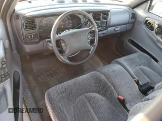 1999 Dodge Dakota SLT with VIN 1B7GL22X8XS205964, listed as a Copart auction lot 41640745 with 176,380 mi miles and Non Repairable. Bid and sale history available at carsss.com. Image 8.