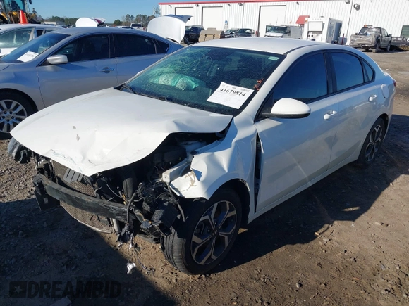2019 Kia Forte LXS with VIN 3KPF24AD2KE040152, listed as a IAAI auction lot 41679814 with 1 mi miles. Bid and sale history available at carsss.com. Image 18.