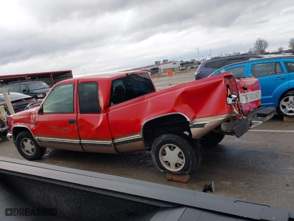 1997 Chevrolet C/K 1500 with VIN 1GCEC19RXVE156464, listed as a IAAI auction lot 41472849 with 135,130 mi miles. Bid and sale history available at carsss.com. Image 14.