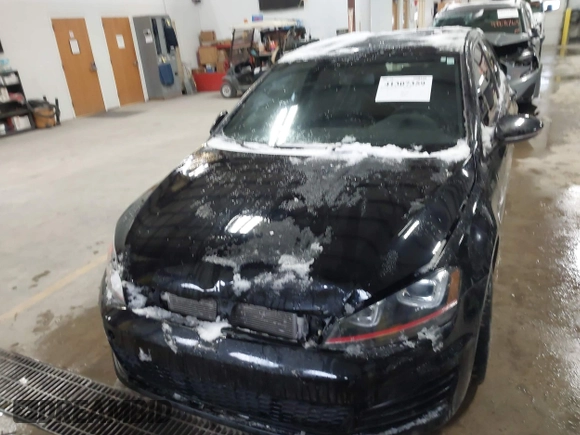 2017 Volkswagen Golf GTI S with VIN 3VW447AU1HM062755, listed as a IAAI auction lot 41307359 with 117,464 mi miles. Bid and sale history available at carsss.com. Image 12.