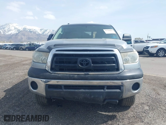 2012 Toyota Tundra 4WD Truck SR with VIN 5TFCW5F19CX012832, listed as a IAAI auction lot 41726453 with 232,078 mi miles. Bid and sale history available at carsss.com. Image 12.