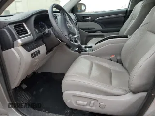 2019 Toyota Highlander Hybrid Limited with VIN 5TDDGRFHXKS075626, listed as a Copart auction lot 46043425 with 47,137 mi miles and Clean title. Bid and sale history available at DreamBid. Image 7.
